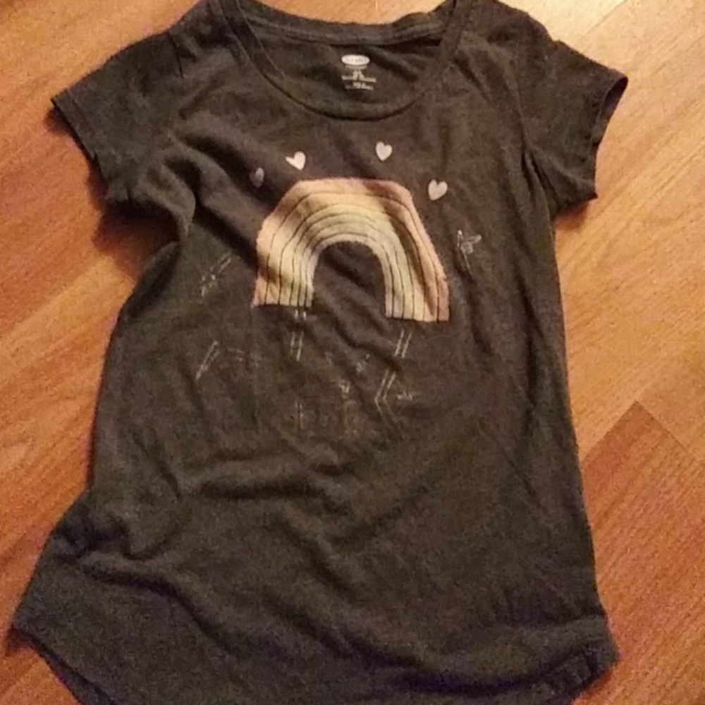 Girls Old Navy T-shirt